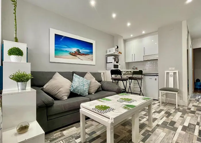 Apartment In Torremolinos Near Seabeach